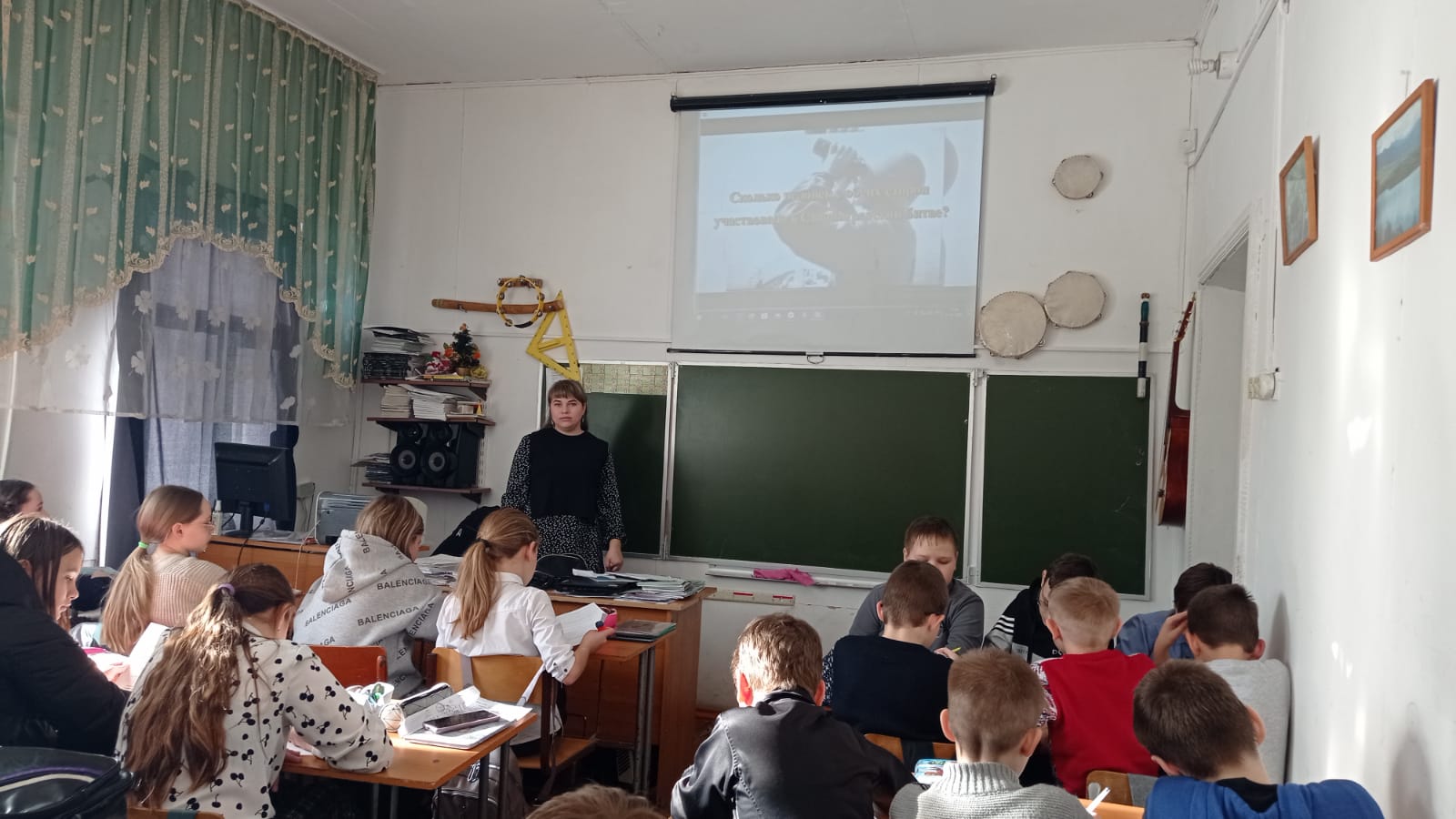 В нашей школе  были проведены мероприятия, посвященные 80-литею Сталинградской битвы.
